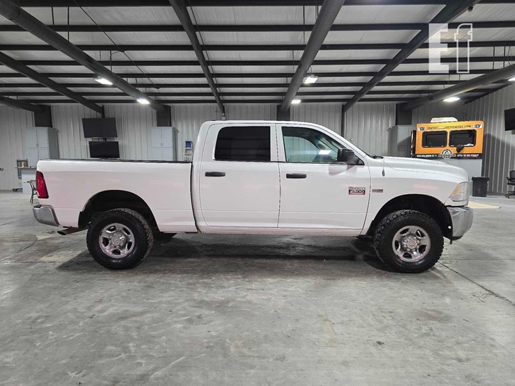 2012-dodge-2500-image-6