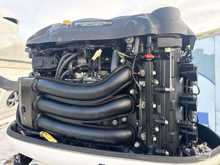 2018-regal-29obx-29ft-boat-with-34ft-t/a-boat-trailer-image-14