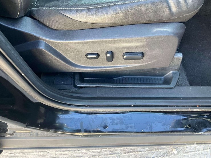 2016-ford-escape-image-30