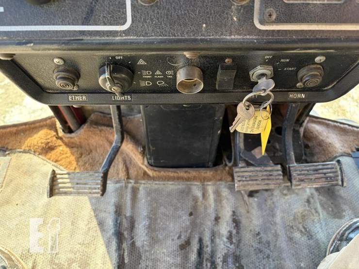 1981-international-1086-image-31