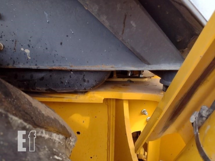 2019-deere-310sl-image-27