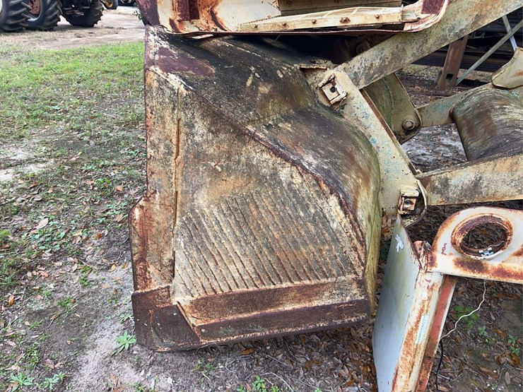 allis-chalmers-diesel-wheel-loader-image-9