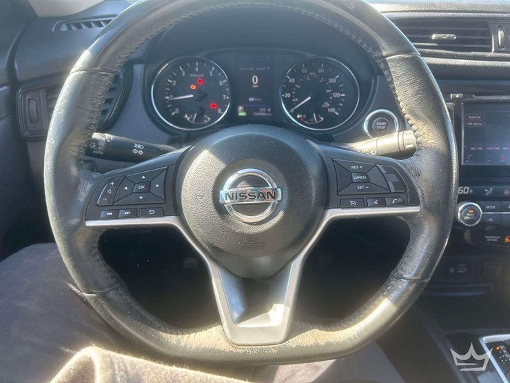 2018-nissan-rogue-image-13