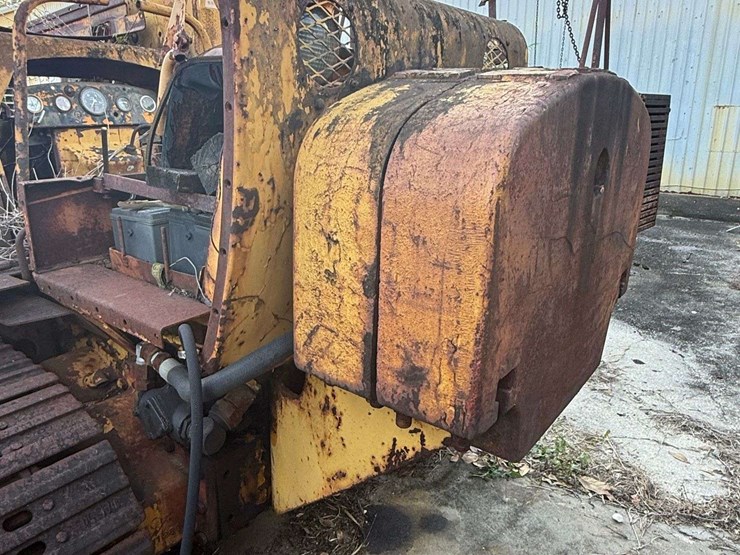 minneapolis-moline-diesel-crawler-image-23