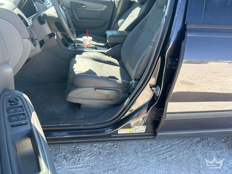 2013-chevrolet-traverse-image-10