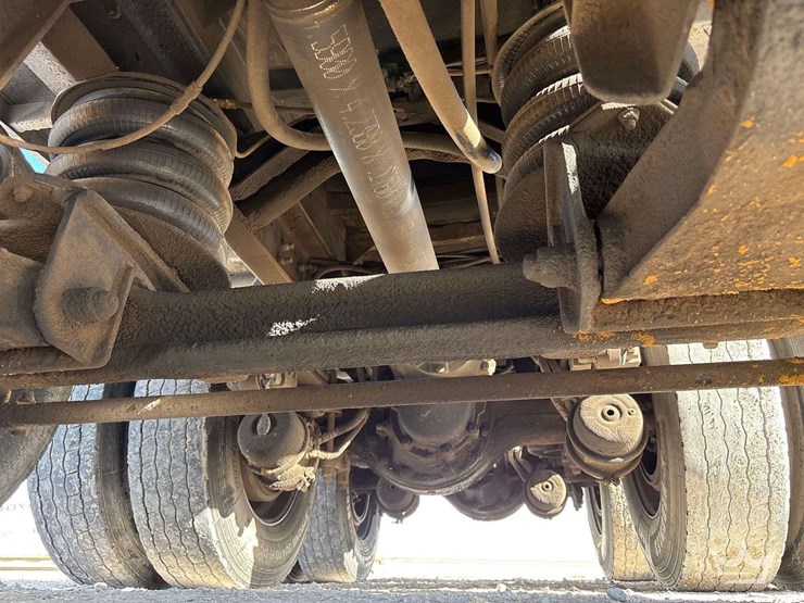 2000-kenworth-tri-axle-dump-truck-image-41