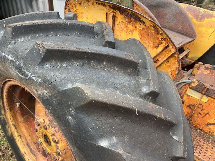 minneapolis-moline-445-image-44