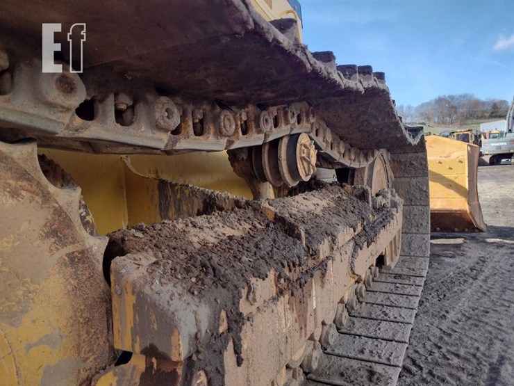 2021-deere-650k-lgp-image-36