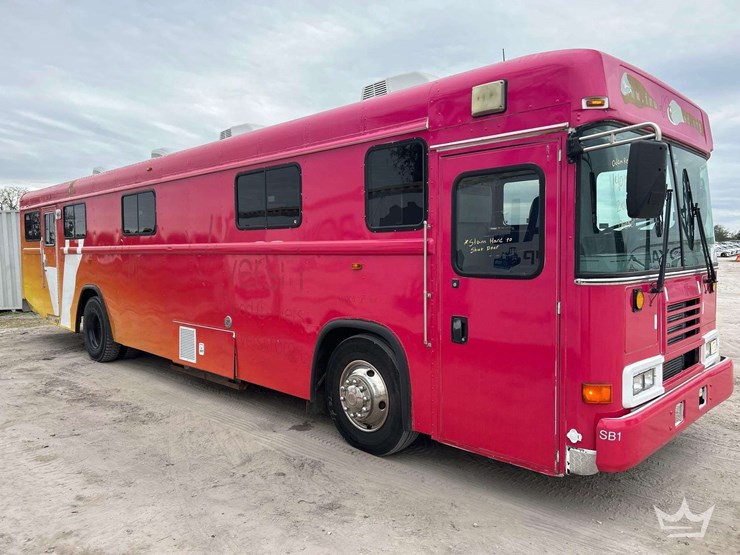 2002-blue-bird-f131612-bus-image-2