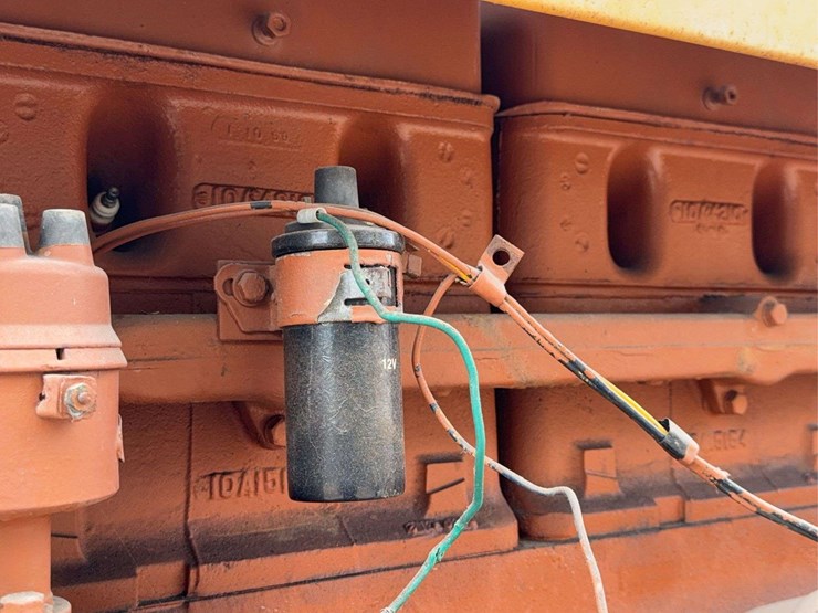 minneapolis-moline-g705-image-21