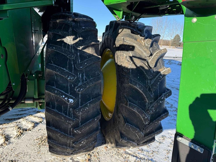 2016-john-deere-s660-image-53