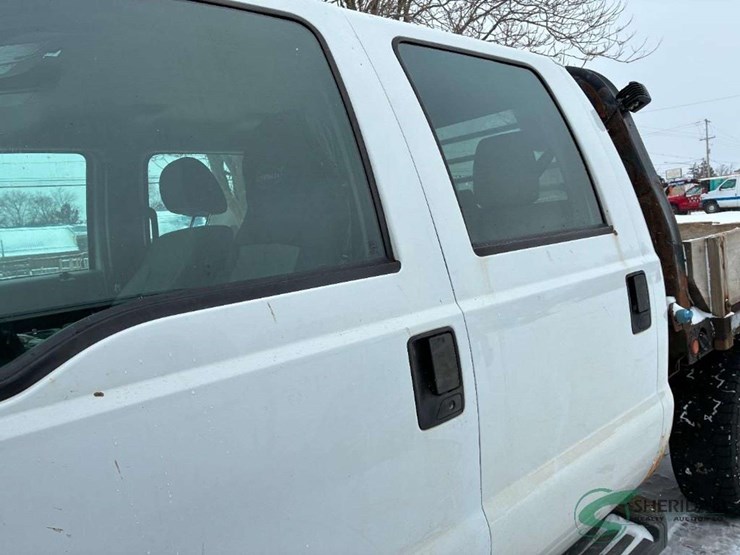 2015-ford-f350-image-12