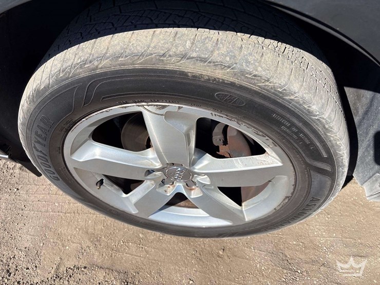 2012-audi-q5-image-29