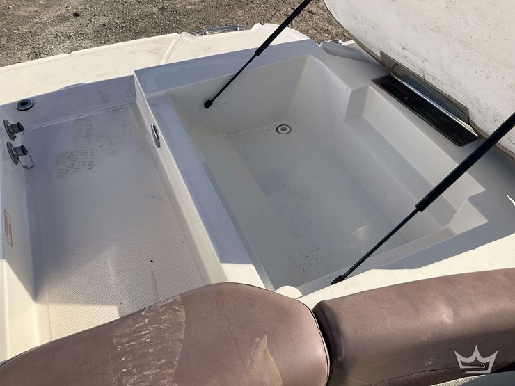 2014-sea-ray-250slx-bowrider-boat-with-t/a-boat-trailer-image-28