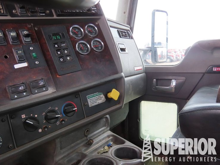 2015-kenworth-t270-image-10