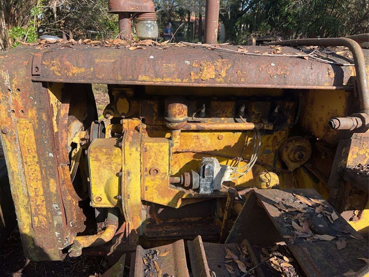 caterpillar-r2-image-32