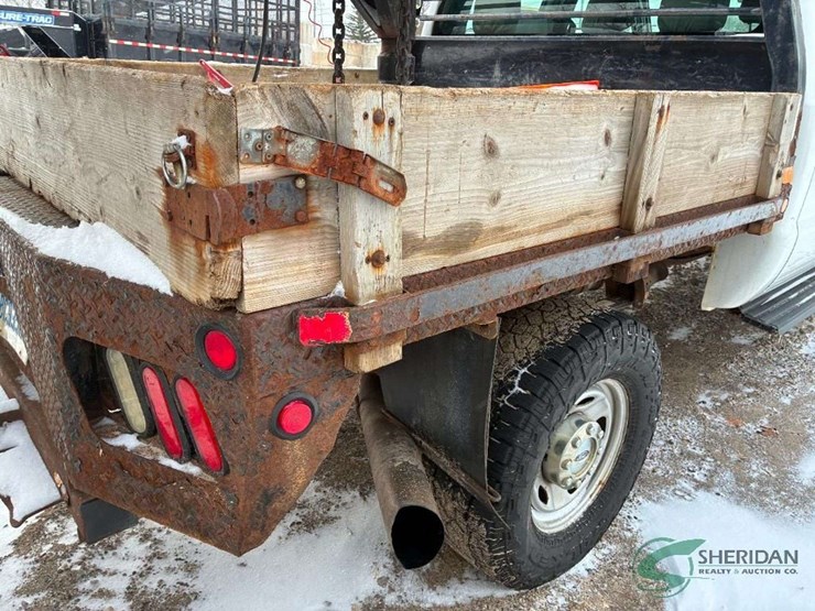 2015-ford-f350-image-15