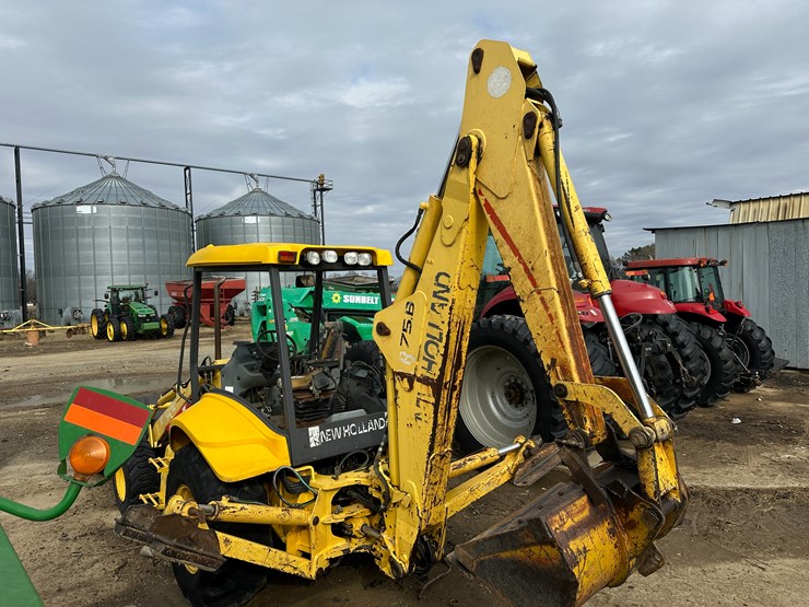 new-holland-lb75b-image-4