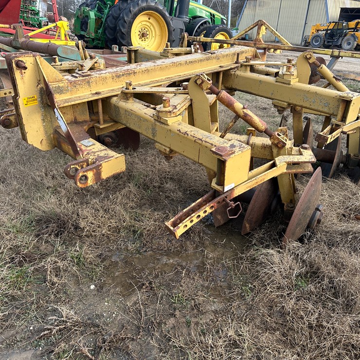 #38446 • Prime 1016 Tandem Levee Plow