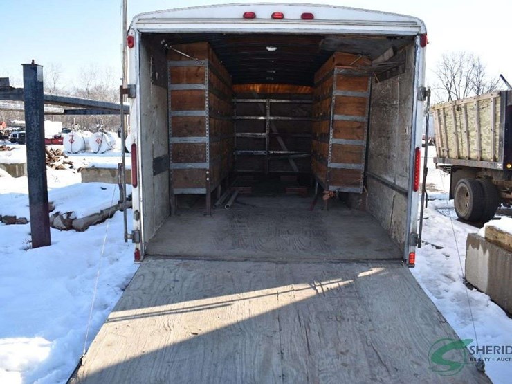 2004-united-enclosed-trailer-with-built-in-shelving-22ft-image-14