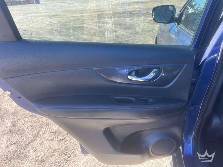 2018-nissan-rogue-image-25