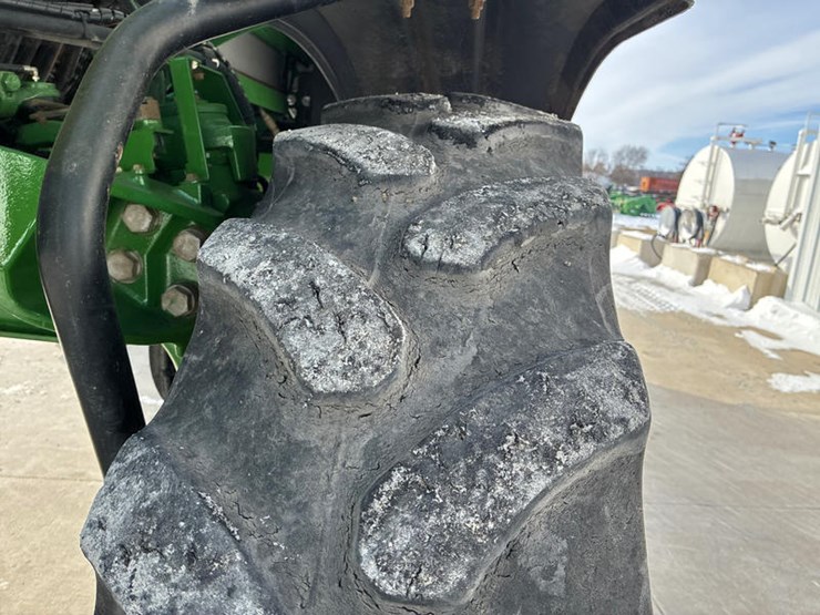 2018-john-deere-r4038-image-56