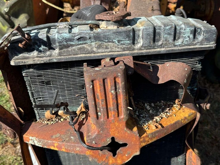 minneapolis-moline-445-image-3