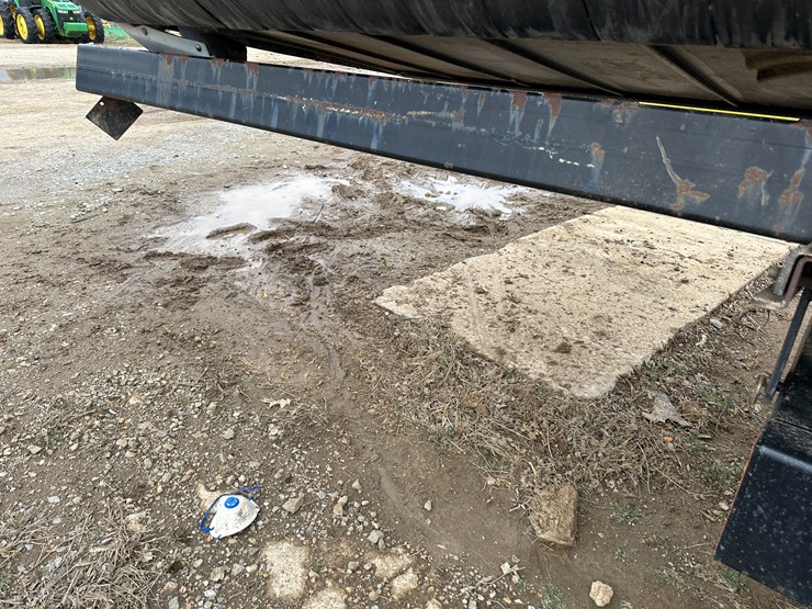 #38417-•-head-hauler-dl-37-37'-header-wagon-image-39