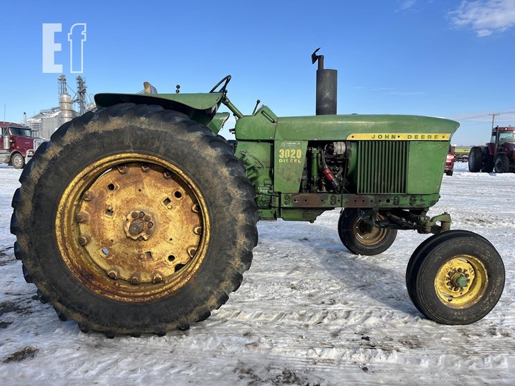 john-deere-3020-image-6