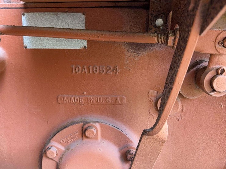 minneapolis-moline-g706-image-26