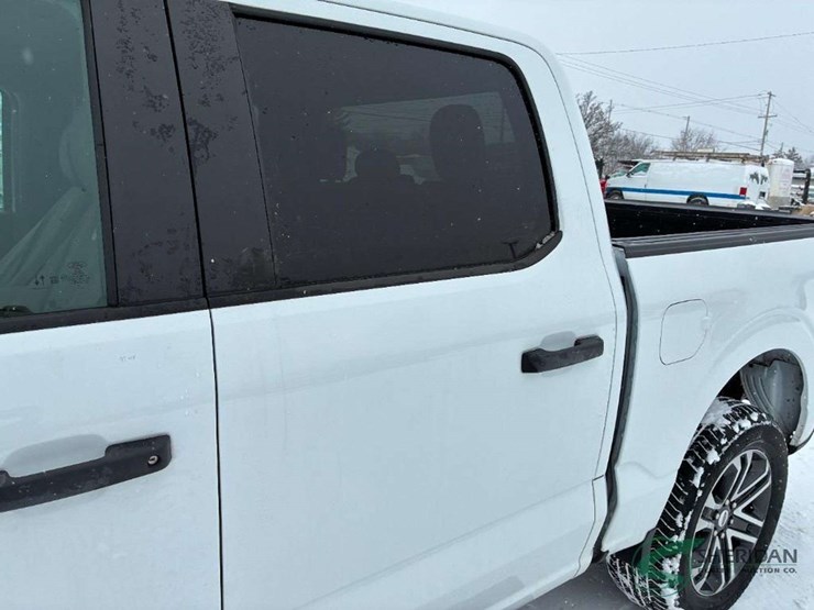 2023-ford-f150-image-8