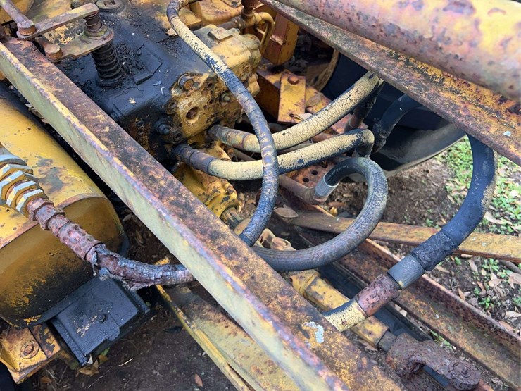 john-deere-840-image-33