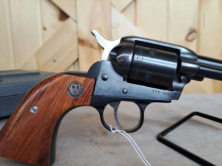 ruger-new-model-single-six-.22-lr/.22-magnum-sa-revolver-image-9
