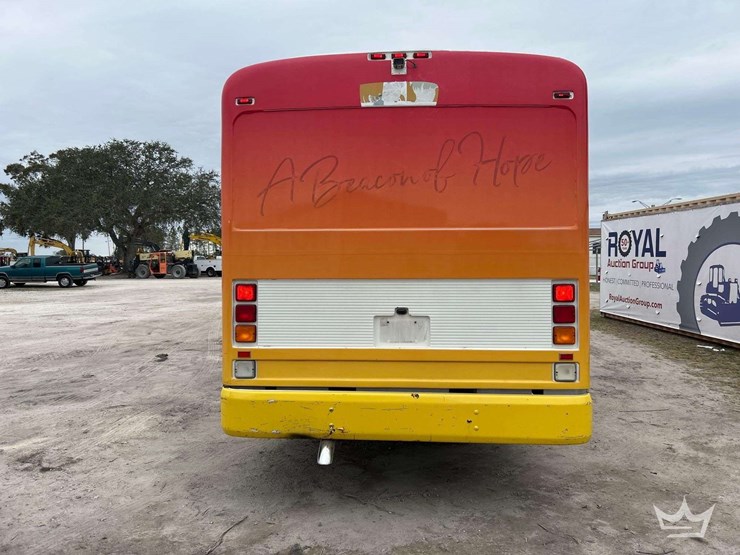 2002-blue-bird-f131612-bus-image-51