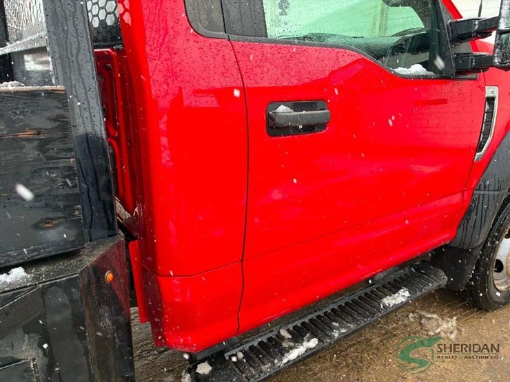 2022-ford-f550-image-17