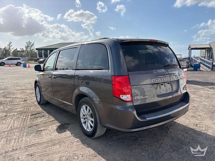 2019-dodge-grand-caravan-image-4