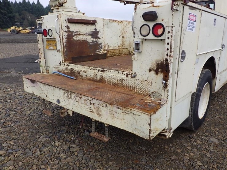 1991-international-4700-image-14