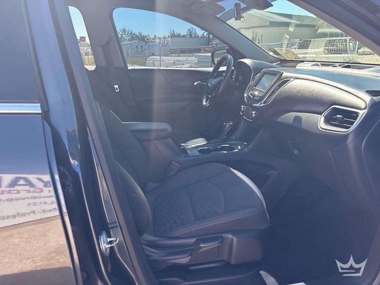 2018-chevrolet-equinox-image-23