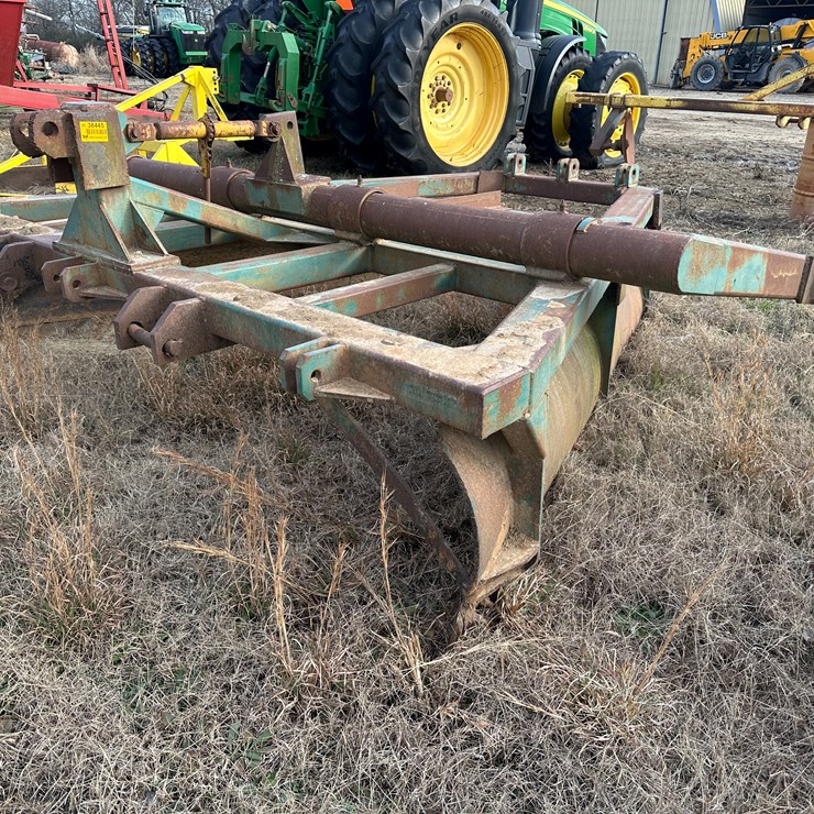 #38445 • Triple J Levee Squeeze