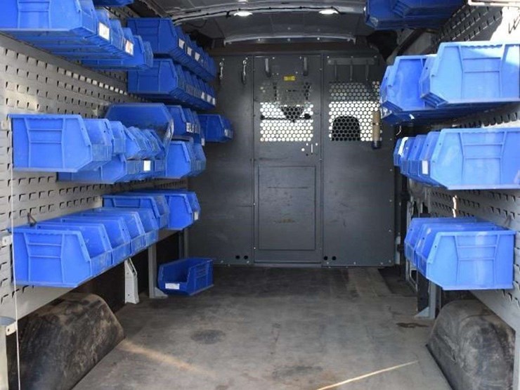 2021-ford-transit-image-26