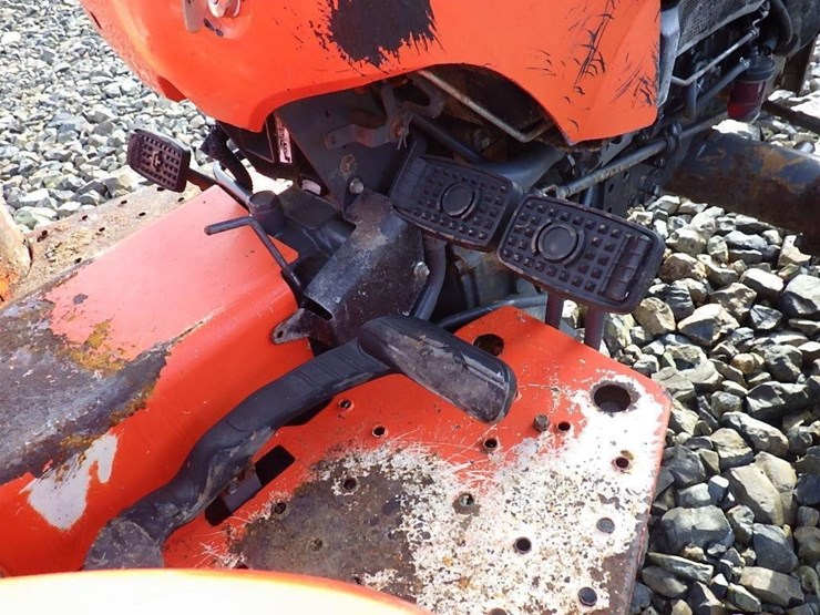 kubota-l2501-image-17