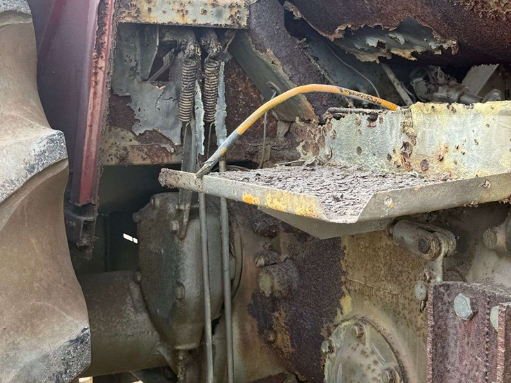 massey-ferguson-98-image-13