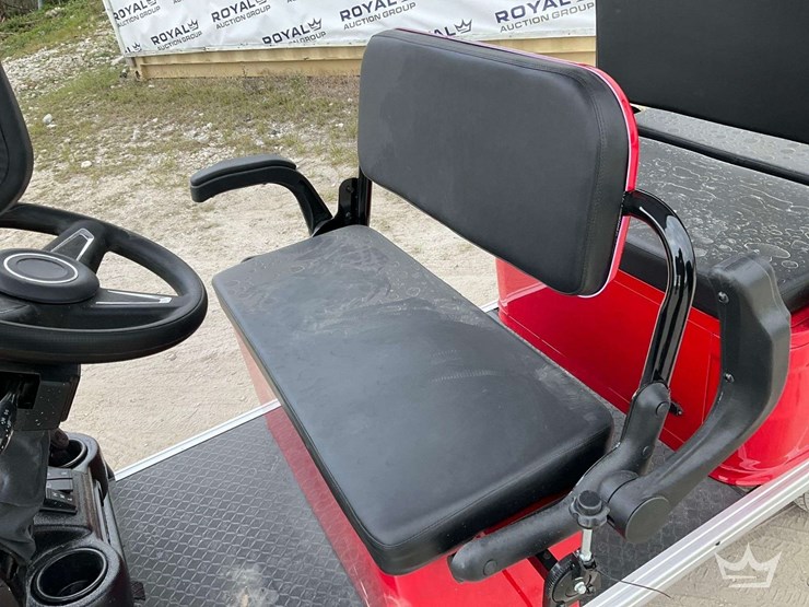 2025-electric-cart-image-9