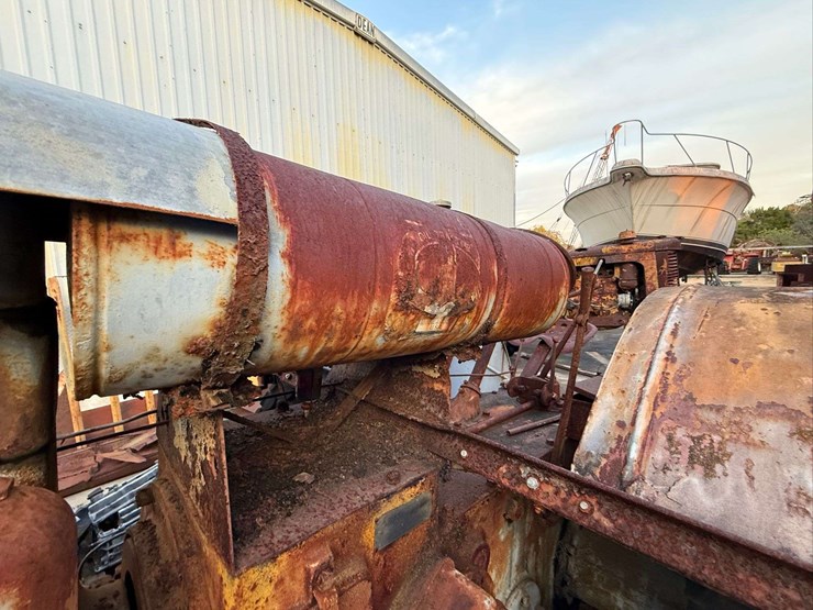 twin-city-tractor-image-21