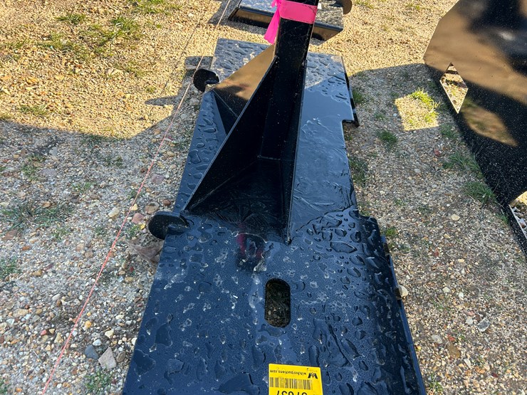 #37637-•-skid-steer-reciever-hitch-attachment-image-1