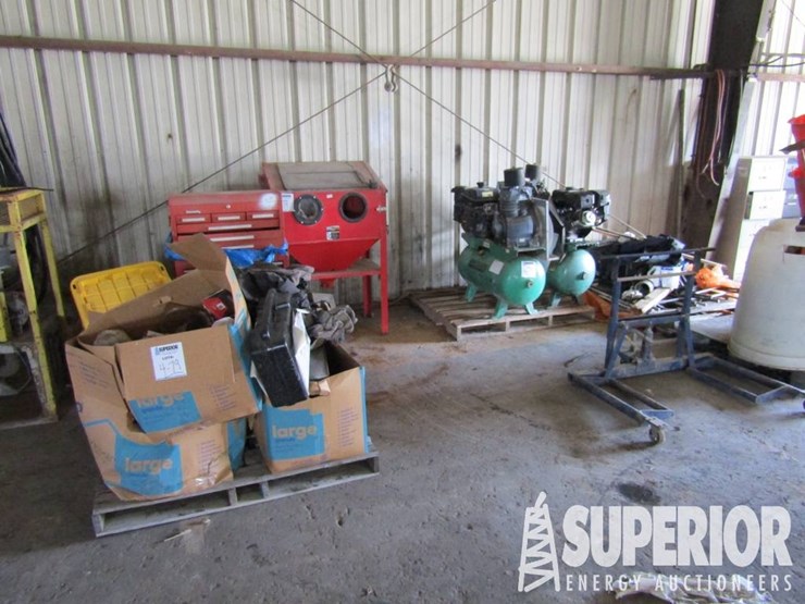 (4-79)-(2)-shop-air-compressors,-ea-p/b-gas-eng,...-image-1