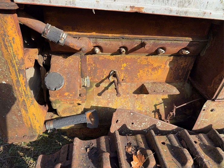 caterpillar-2-ton-image-9