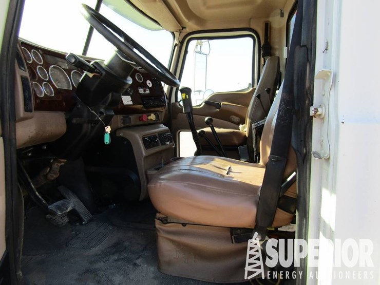 2007-mack-granite-cv713-image-2