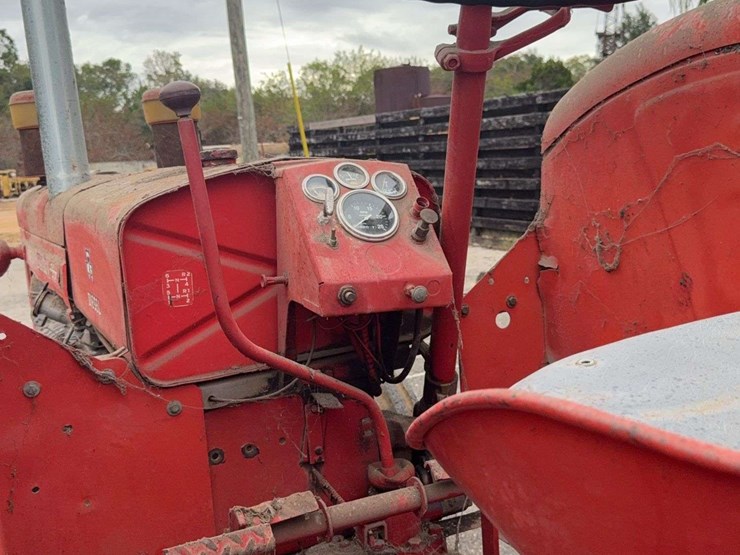 massey-ferguson-98-image-10