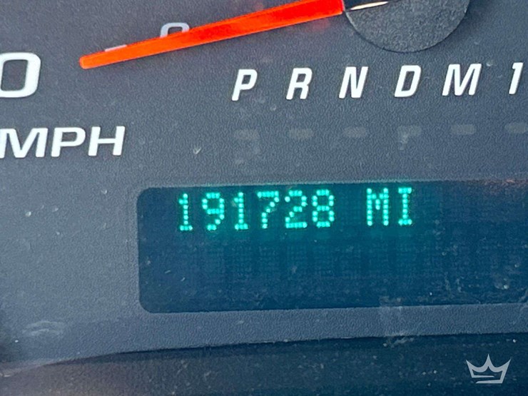 2017-chevrolet-express-2500-image-6